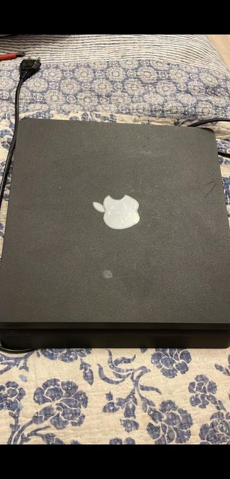 Продам пс4 слим срочнооооо