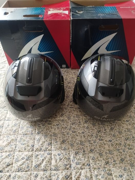 Продавам  каска,, Shark Evo Es Kryd ,,-Discovery.Каската е модуларна..Размер S