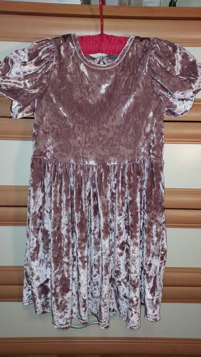 Плюшена рокля за момиче 7-8 год.