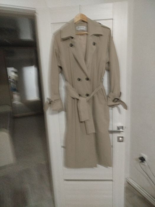 Женский,весенний плащ.