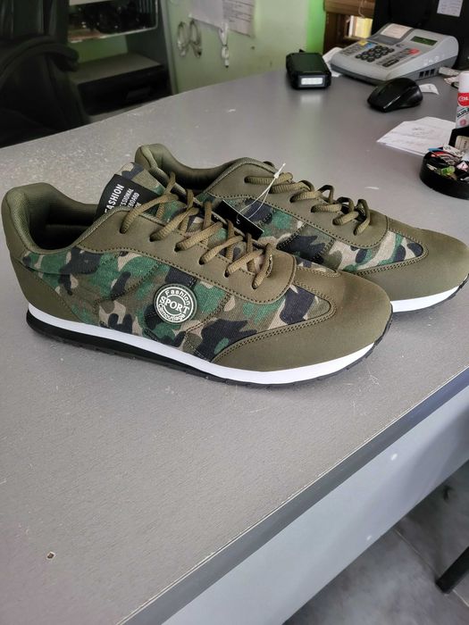 Маратонки 48номер