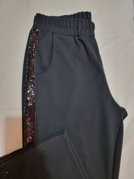 Дамски панталон с пайети