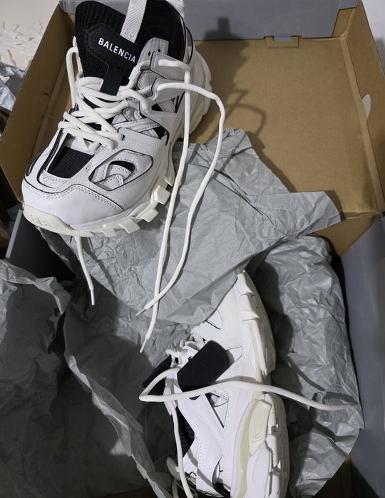 Balenciaga tarcks