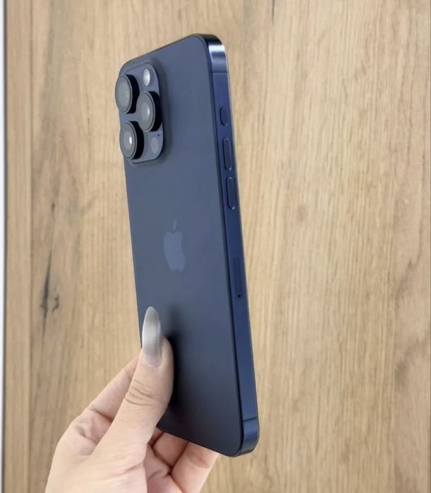 Айфон 15 Pro max на 1tb