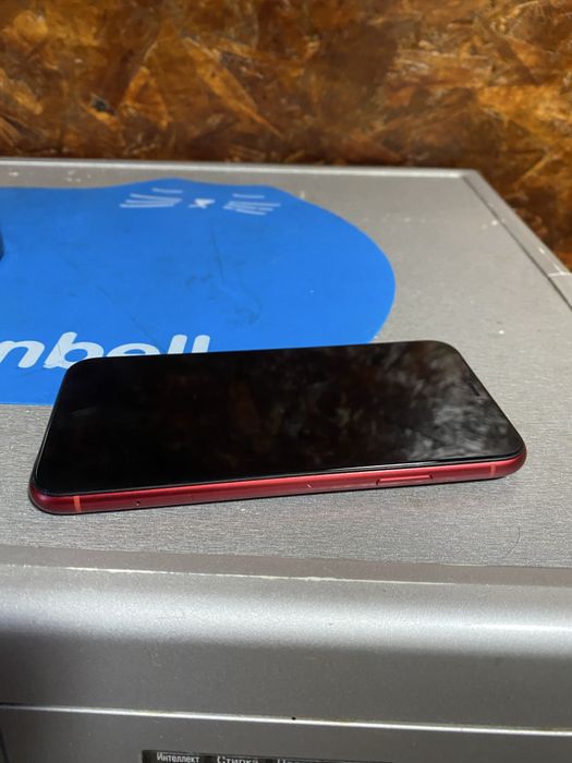 Продам или обмен iPhone XR 64 ГБ