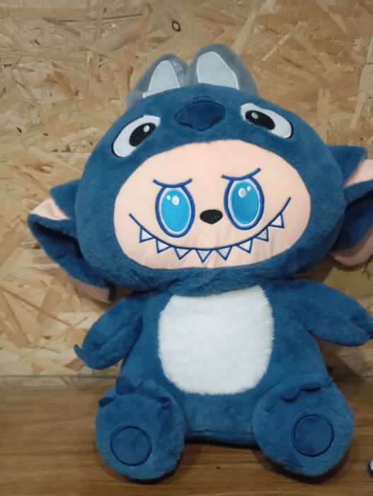 Продам мягки игрушка лабубу , есть одеал