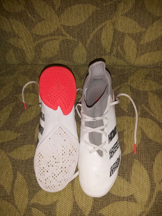 Футболни обувки за зала Adidas Predaror