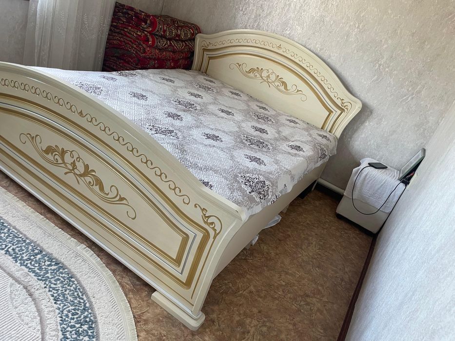 Продам 2ух спальную кровать в хорошем состоянии