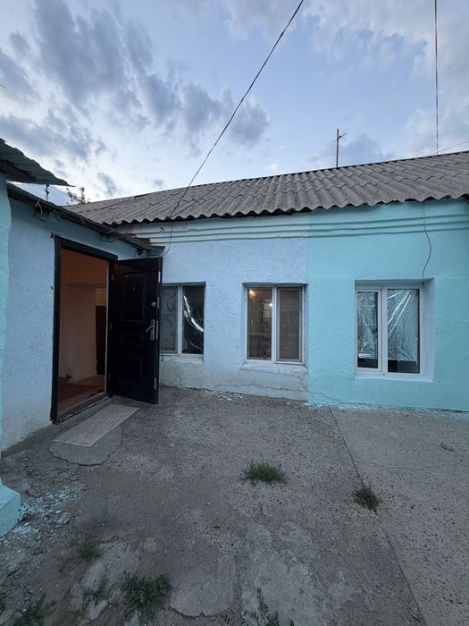 Продается в центре 1 комнатная