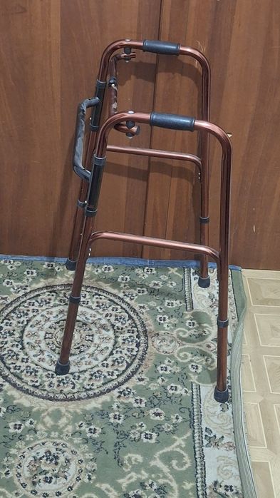 Ходунок для взрослых