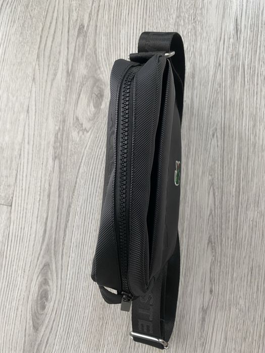 продам сумку Лакосте