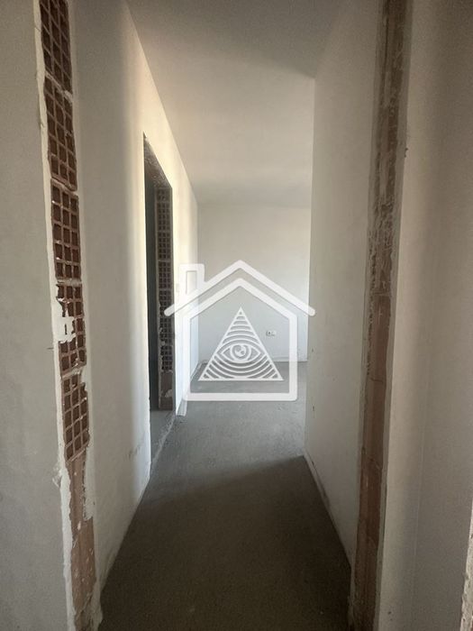 Продава се Тристаен апартамент в Пловдив, Мараша - 85 кв.м за 2283 €/кв.м - Снимка #4