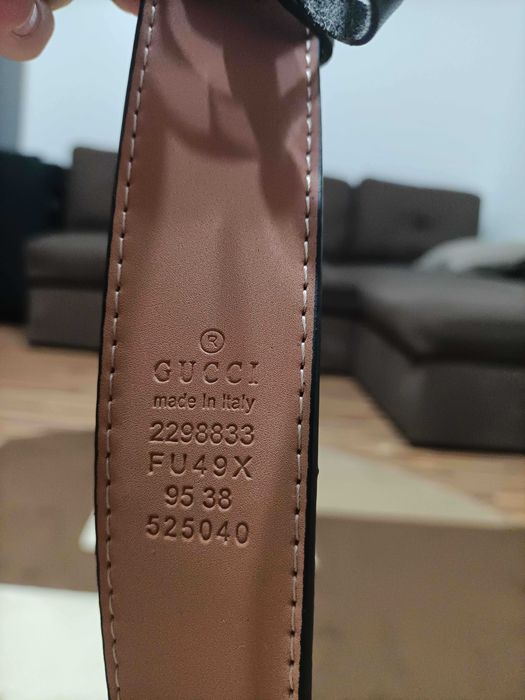 Set Cadou Gucci: Curea Double G și Portofel Bifold