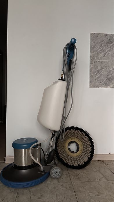 Клининг фирмасига ишчи мутахассис керак