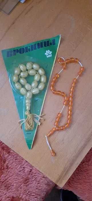 2 броя старинни броеници