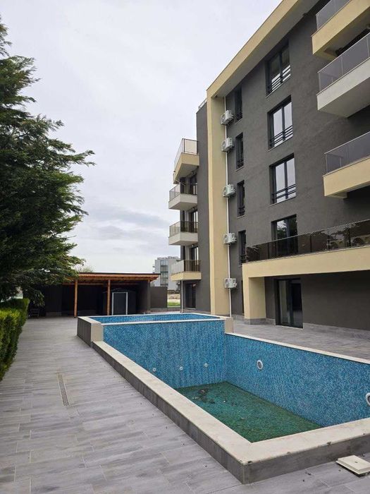 Продава се Тристаен апартамент в Обзор - 91 кв.м за 1539 €/кв.м - Снимка #1