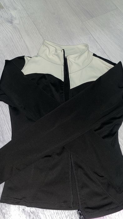 Продою качественные вещи