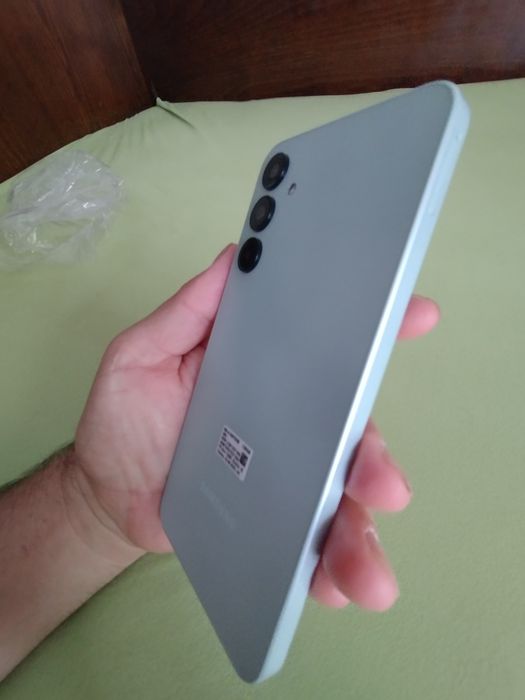 Vând Samsung a 16 nou