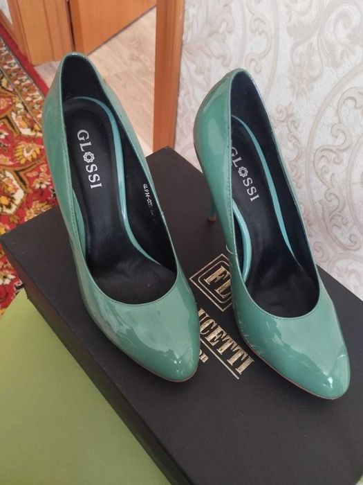 Туфли женские продам