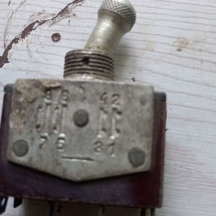 Продается тумблер переключатель ссср