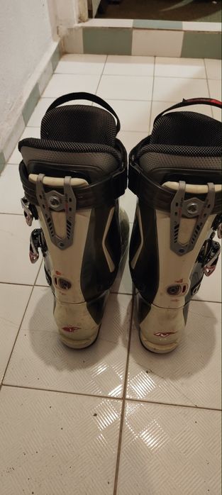 Ски, щеки и обувки