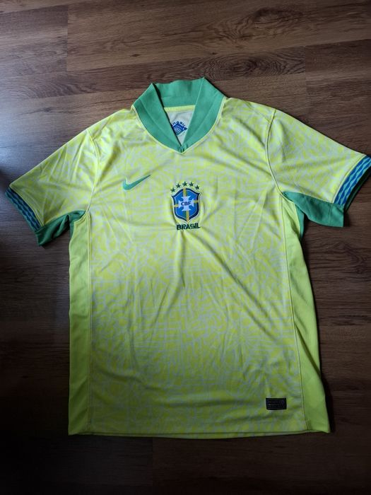 Nike Brazil тениска 2XL размер.