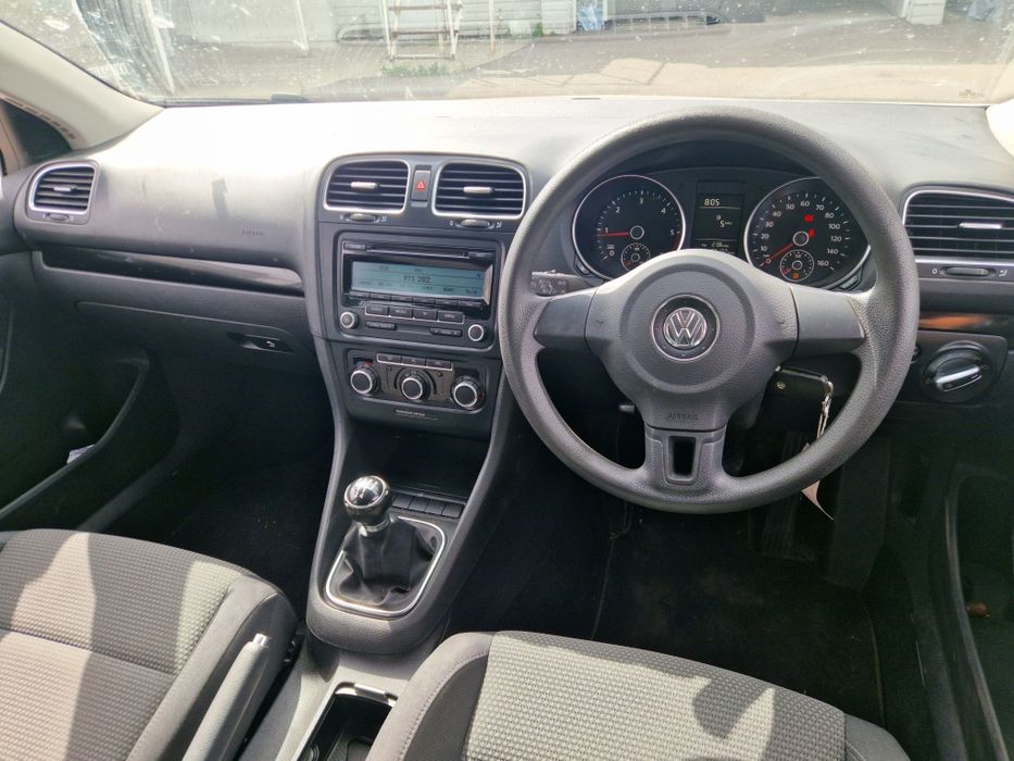 На Части VW GOLF 6 1.6TDI CAYC/Голф 6 1.6тди КАУК на части