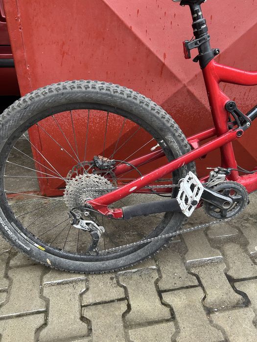 Bicicleta full suspension
