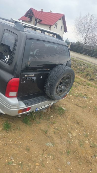 Vând Suzuki grand vitara 2.0 benzina