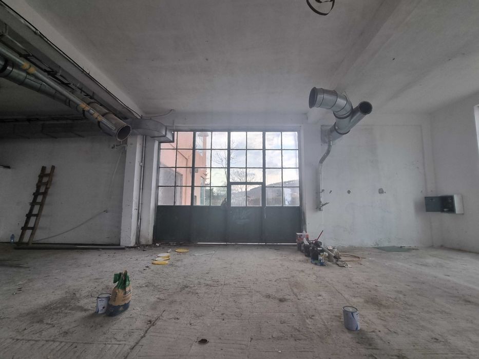 Дава се под наем Склад в Велико Търново, Център - 400 кв.м за 382.5 € - Снимка #6