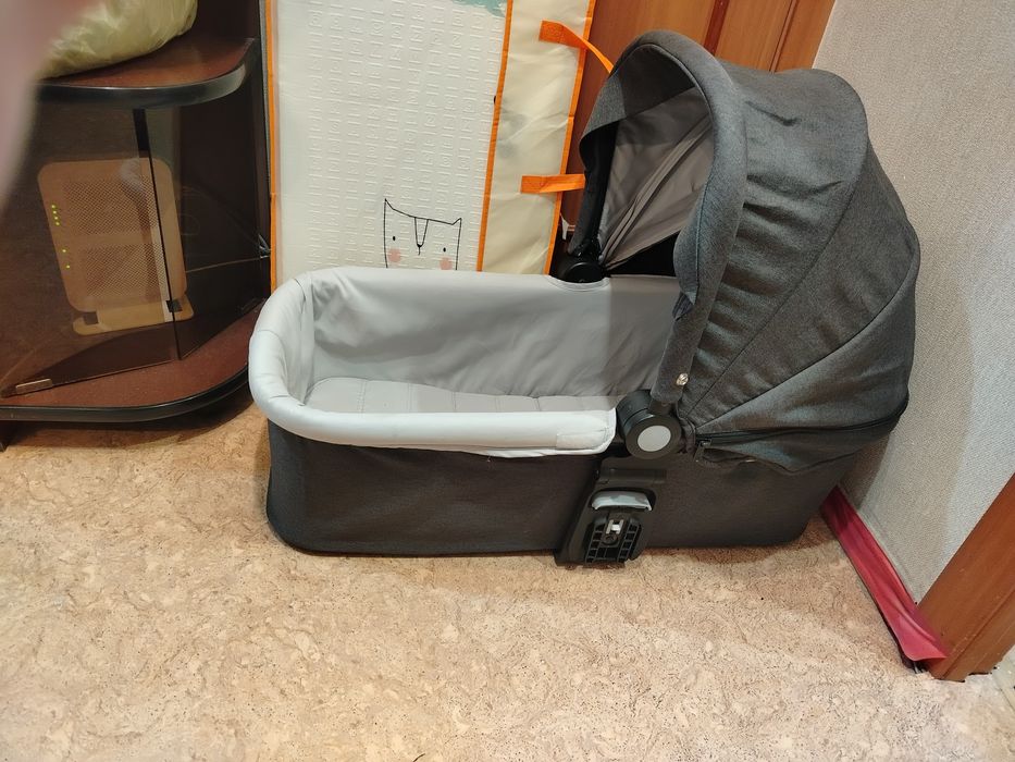 Продам коляску mstar