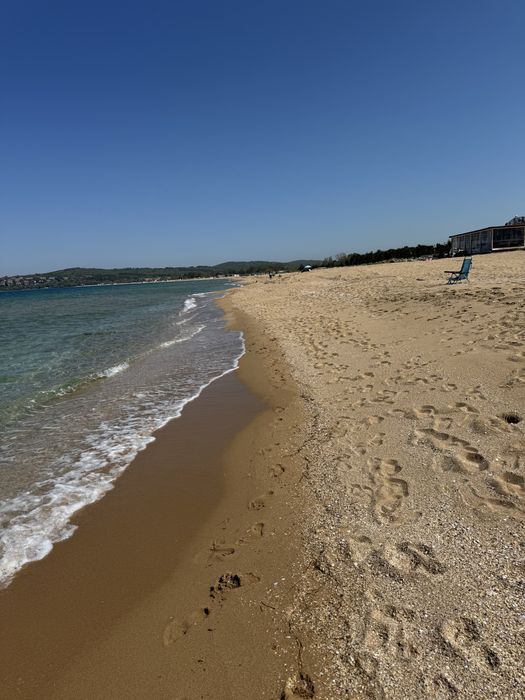 Отдавам бунгала под наем