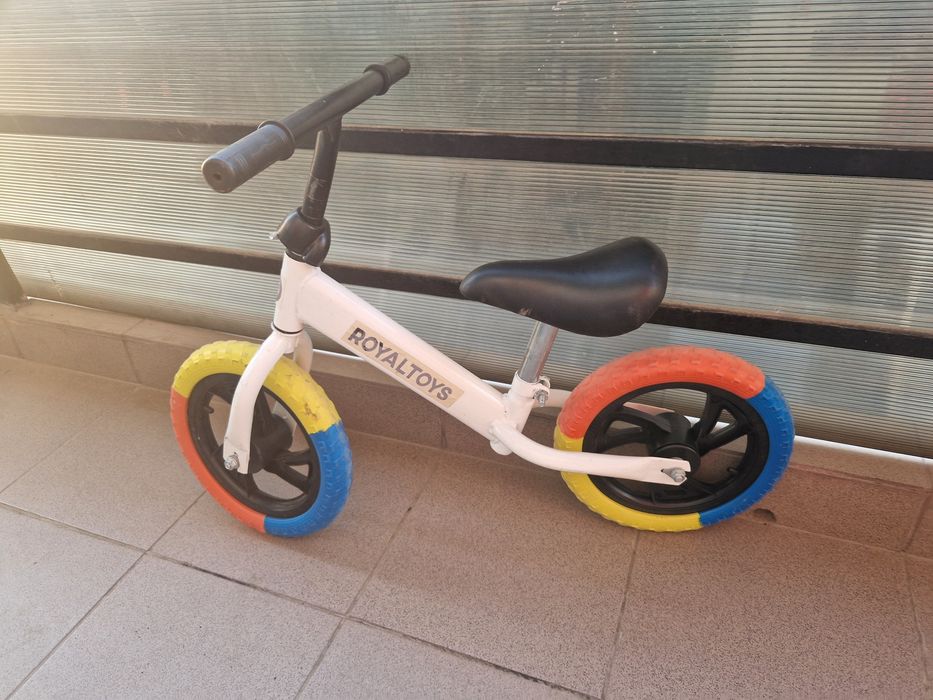 Bicicleta fara pedale copii