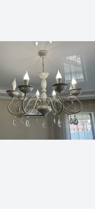 Продам люстры 6 штук