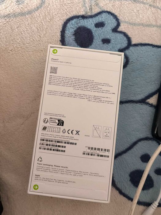 Vând iPhone 17 256 gb Sigilat, factura , garanție 3 ani