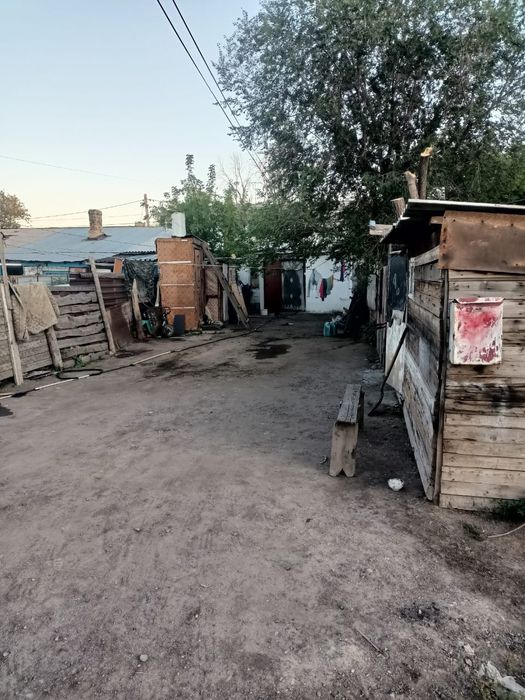 Продаю 2 комнатные квартиру