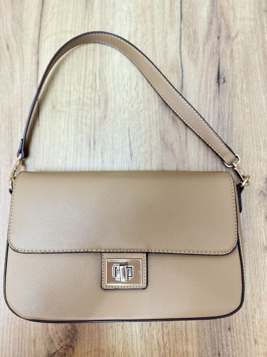 Кафява чанта, без дълга дръжка