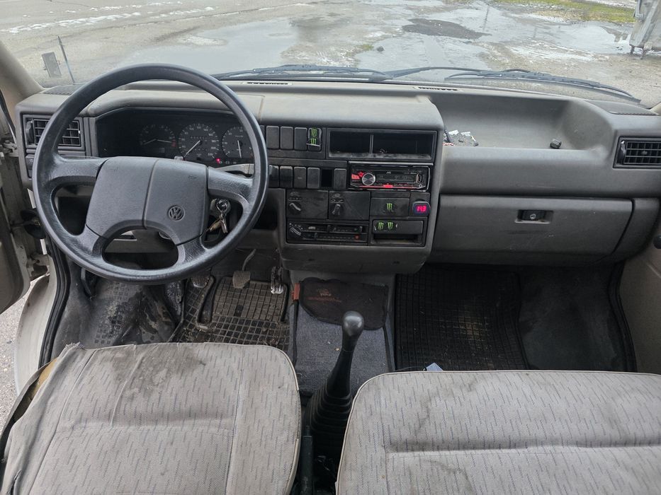Volkswagen Caravelle T4 2.4 D на части