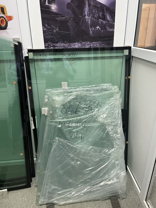 Стёкла на экскаваторы погрузчики