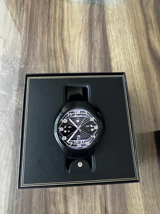 Смарт часовник Huawei Watch 5