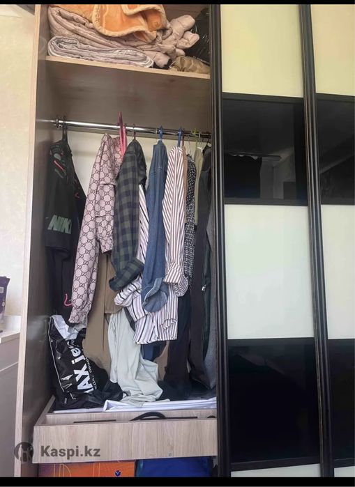 Продам шкаф купе