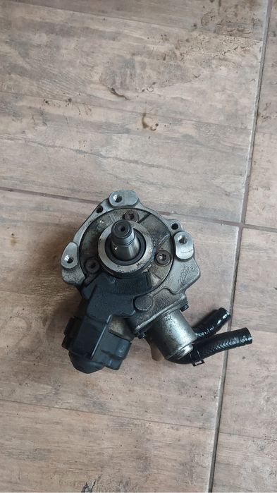 Pompa inalta injectie vw passat b6 20 tdi euro 5 cba b injectoare