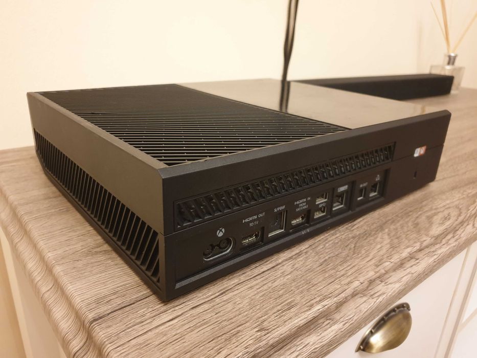 Xbox One 500GB - Complet functional