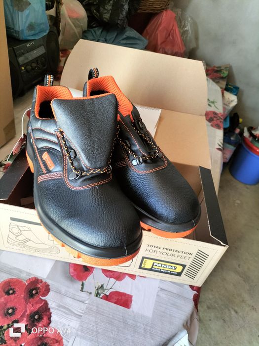 Pantofi de muncă