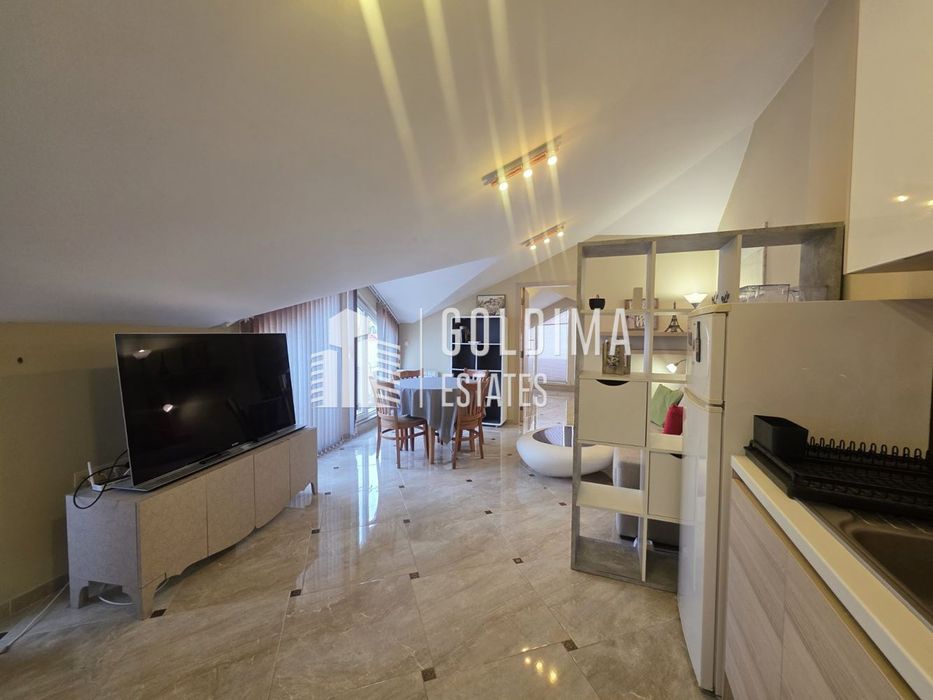 Обзаведен двустаен апартамент в супер центъра на гр. Бургас