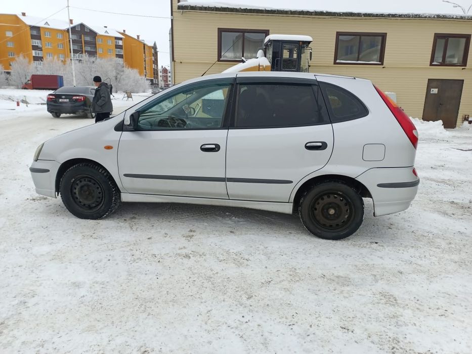 Продам  Nissan Almera Tino