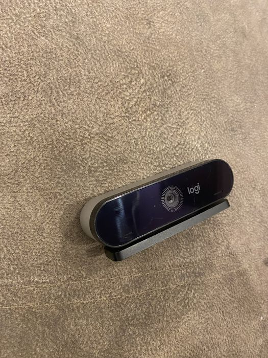 Вебкамера Logitech 4K Pro Magnetic Webcam