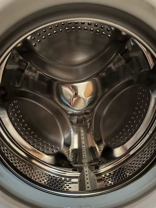 Стиральная машина Indesit   WIUL 83 бу