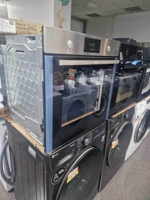 Фурна за вграждане NEFF нова