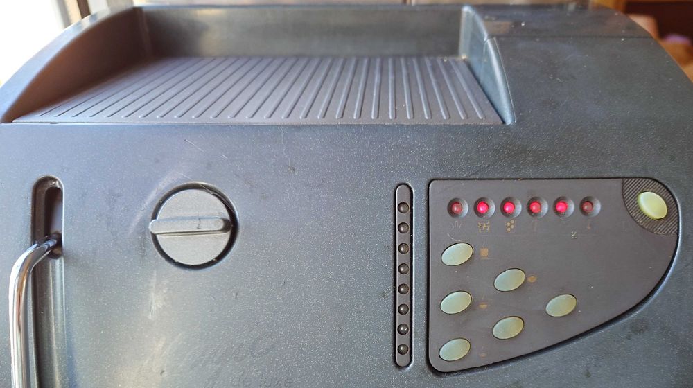 Кафеавтомат Saeco Magic de lux